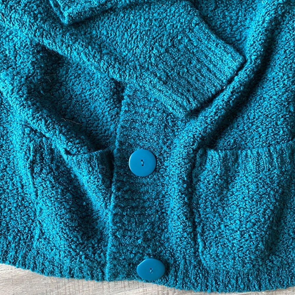 Cardigan - Picture 2 of 5